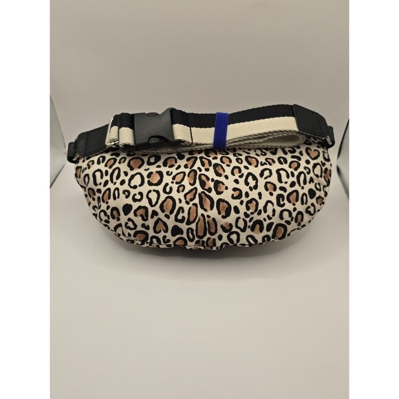 BRIGHTON Wild Cat Leopard Crossbody Belt Fanny Pack Belt Bag Britney Drumheller - Picture 6 of 11